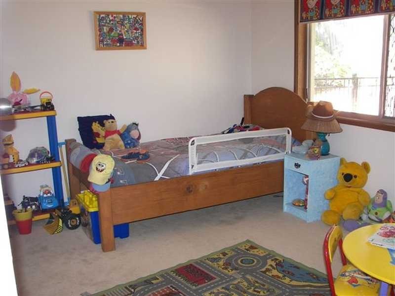 18 Wallaroo Way, Ashmore QLD 4214