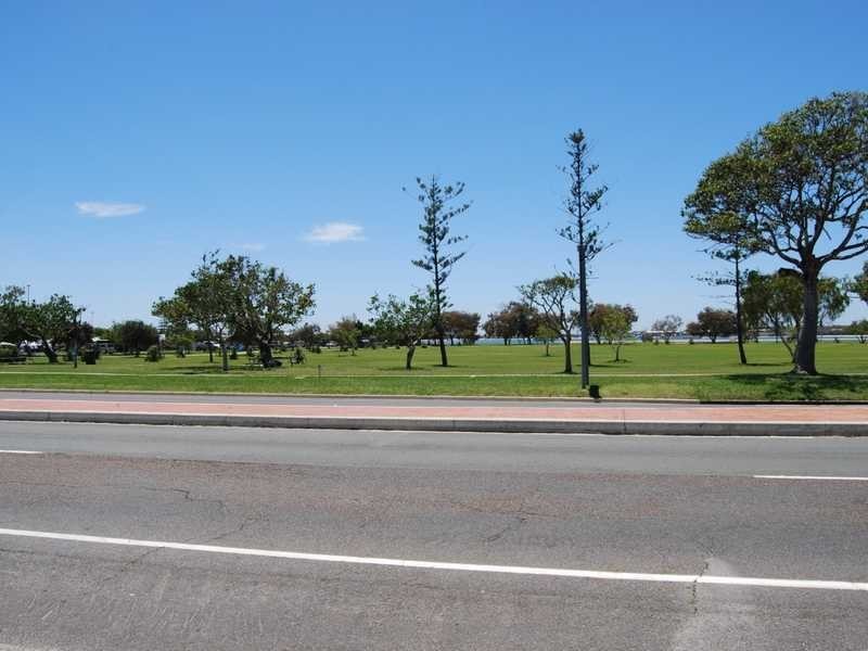 107/132 Marine Parade, Southport QLD 4215