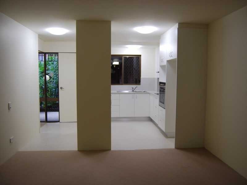 16/32 Bauer Street, Southport QLD 4215