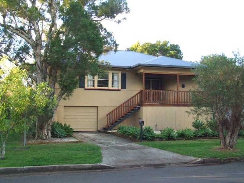 12 Avondale Avenue, East Lismore NSW 2480