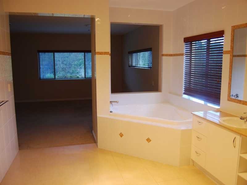 657 Tallebudgera Road, Tallebudgera QLD 4228