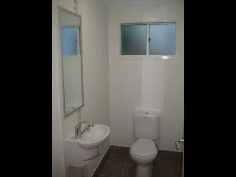 5A Ashton Street, Labrador QLD 4215