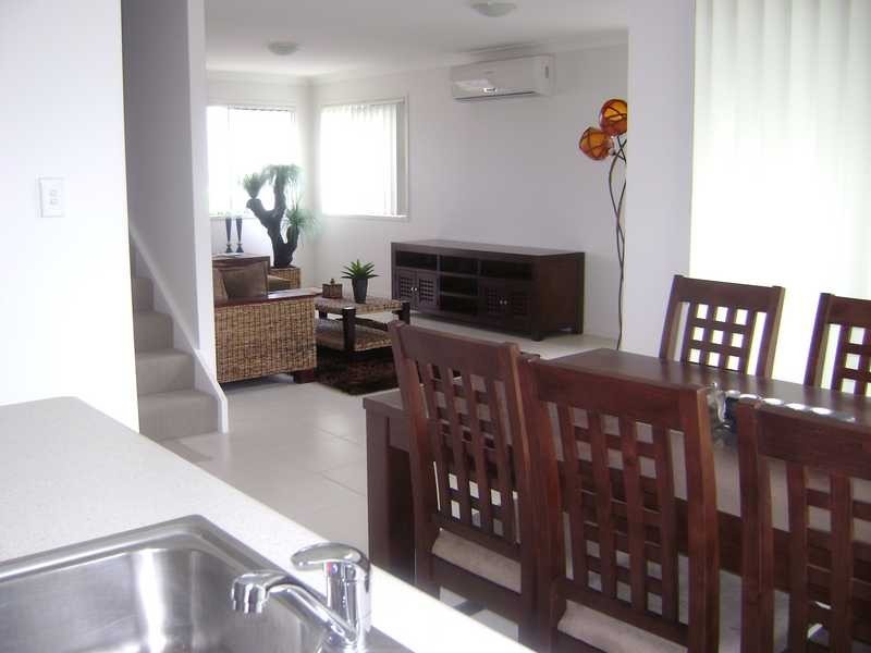 2 Sangster Crescent, Pacific Pines QLD 4211