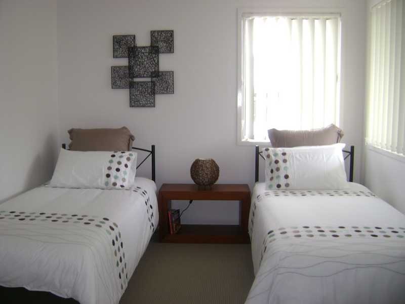 2 Sangster Crescent, Pacific Pines QLD 4211