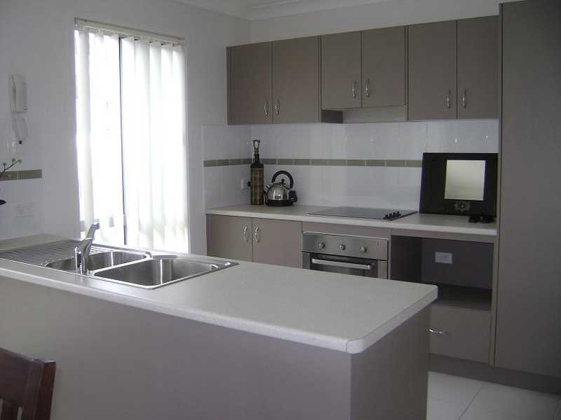 2 Sangster Crescent, Pacific Pines QLD 4211