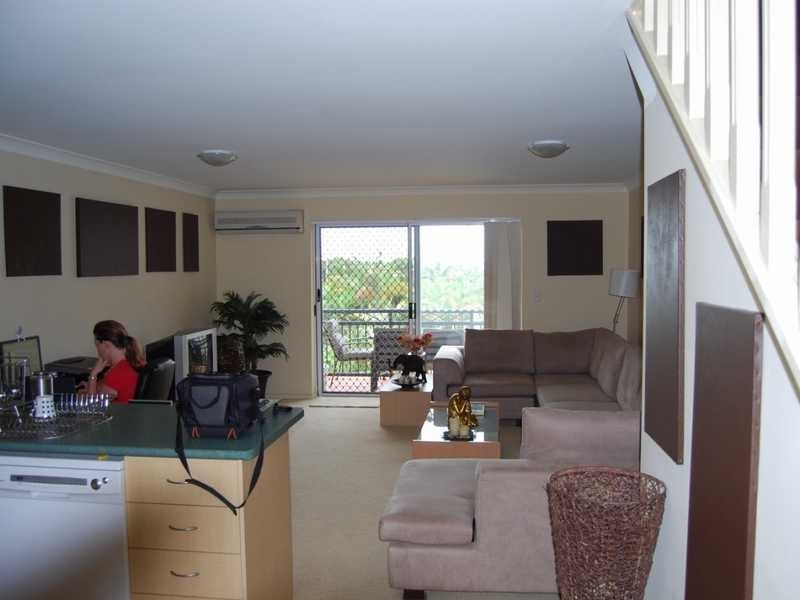 74/148 Marine Parade, Southport QLD 4215