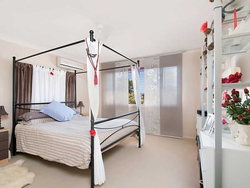 2/217 Turpin Rd, Labrador QLD 4215