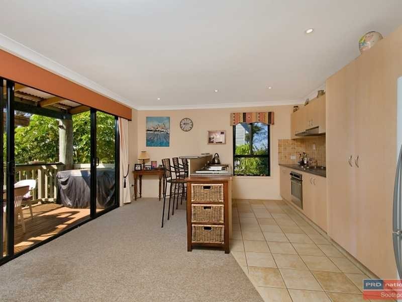 16 North Rd, Lower Beechmont QLD 4211