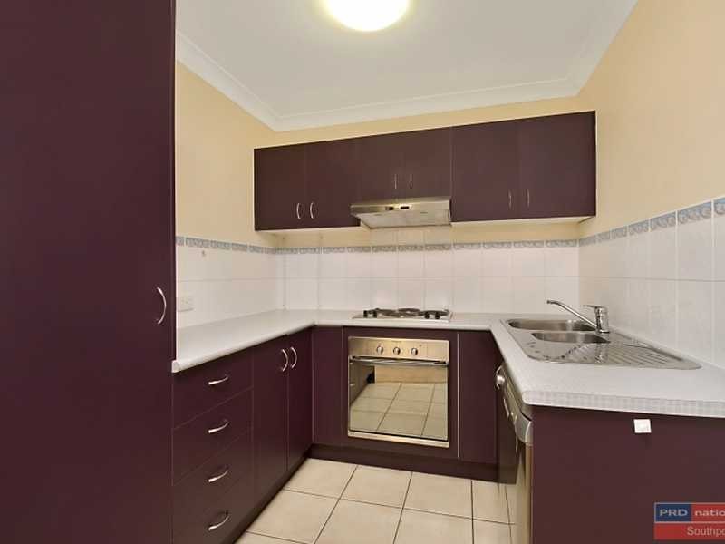 65 Zane Street, Molendinar QLD 4214