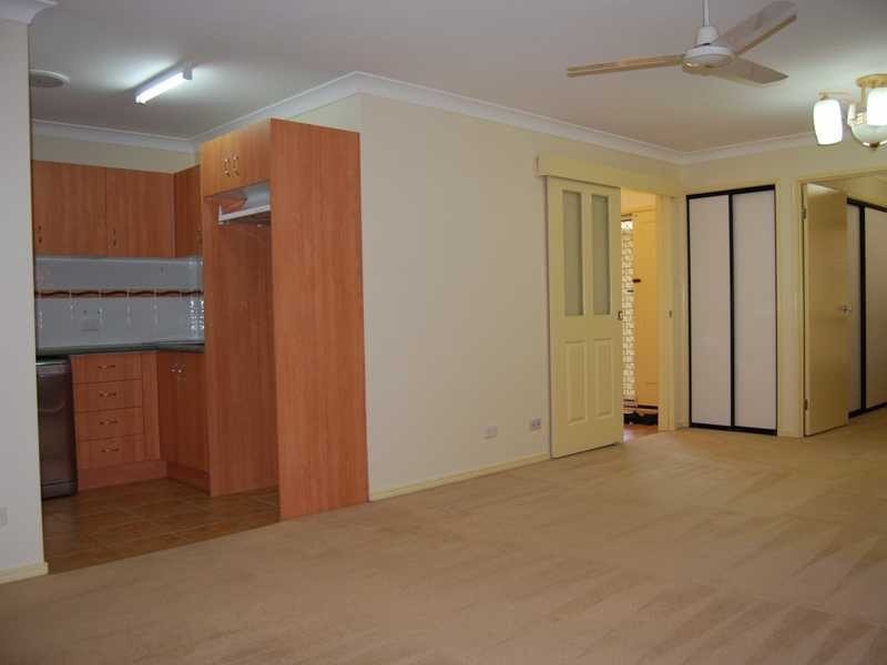 65 Zane Street, Molendinar QLD 4214