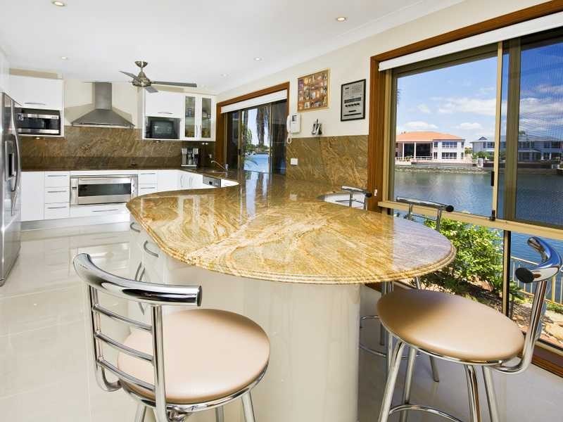 37 Cockleshell Crt, Runaway Bay QLD 4216