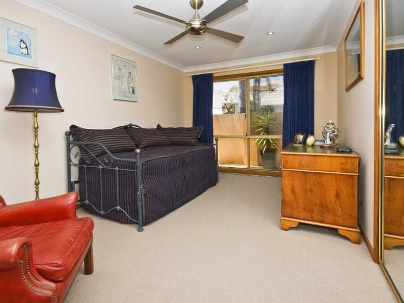 37 Cockleshell Crt, Runaway Bay QLD 4216