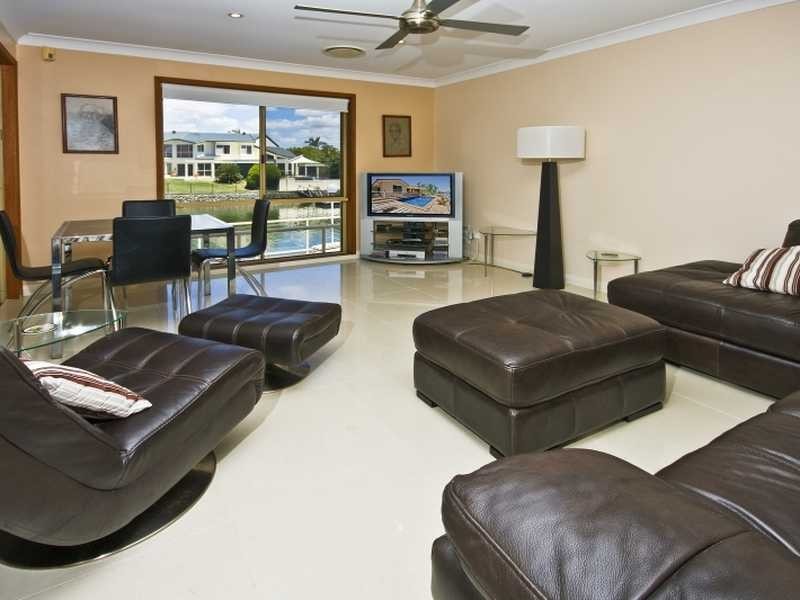 37 Cockleshell Crt, Runaway Bay QLD 4216