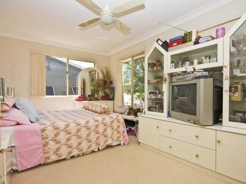 2 / 25 Charlton Street, Southport QLD 4215