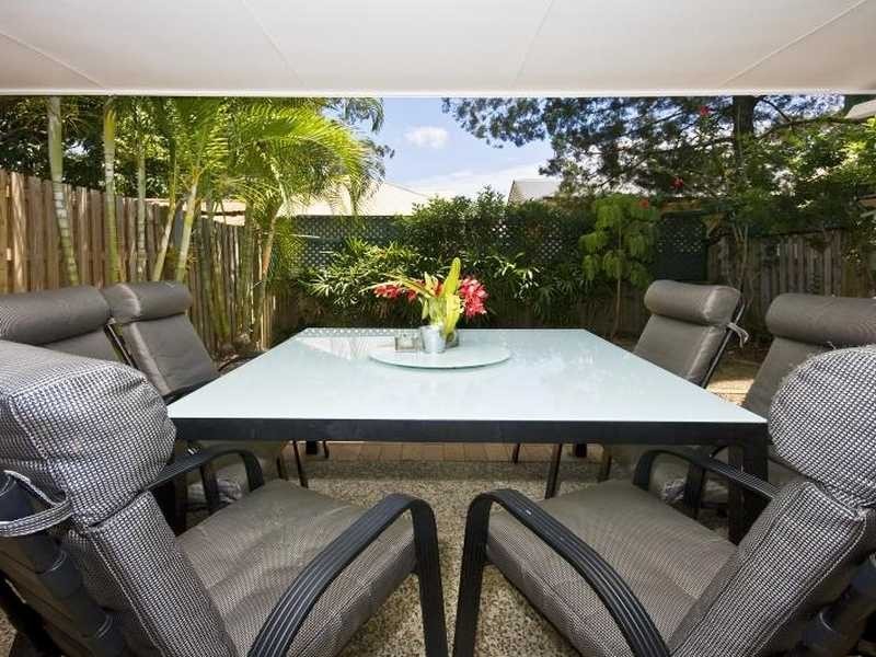 2 / 25 Charlton Street, Southport QLD 4215
