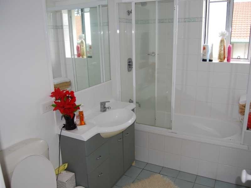 92/148 Marine Parade, Southport QLD 4215