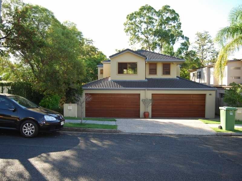 2/27 Melinda Street, Southport QLD 4215