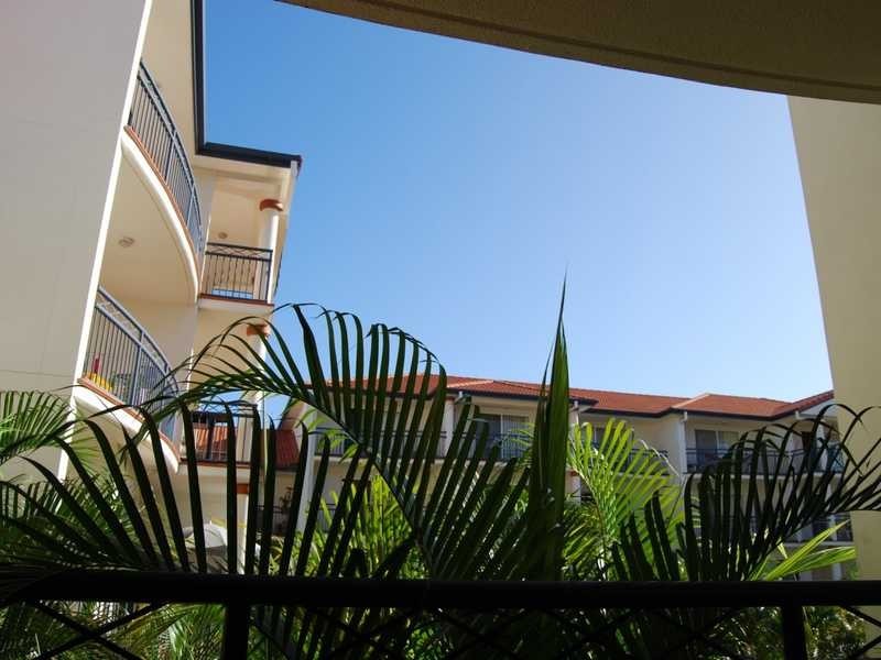 Unit 44/148 Marine Parade, Southport QLD 4215