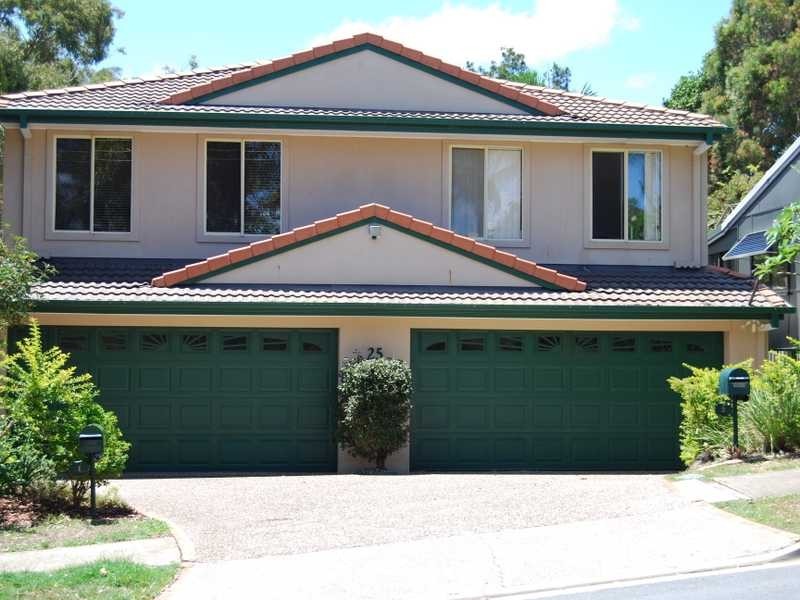 2/25 Charlton Street, Southport QLD 4215