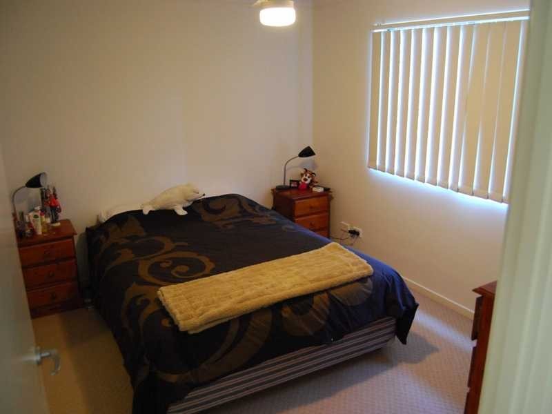 Unit 3/13D Wyndham Ave, Southport QLD 4215