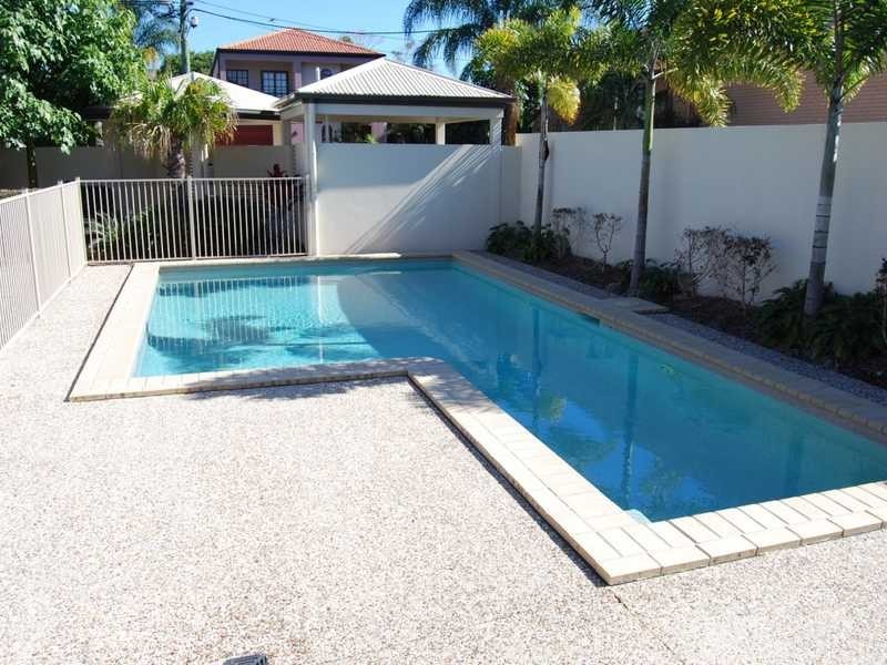 Unit 3/13D Wyndham Ave, Southport QLD 4215