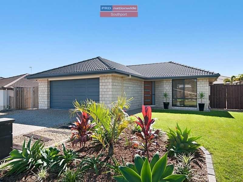 9 Chesterton Street, Pacific Pines QLD 4211