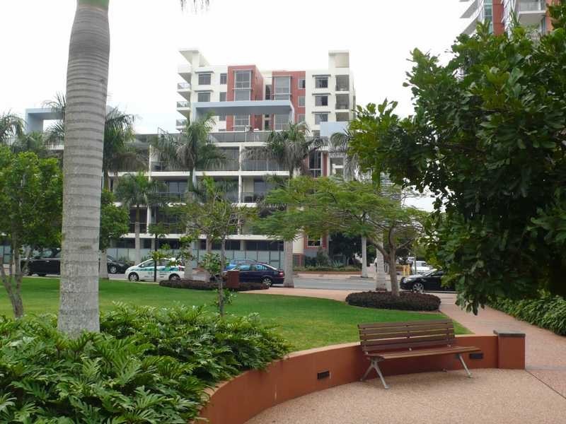Unit 215/3 Como Crescent, Southport QLD 4215