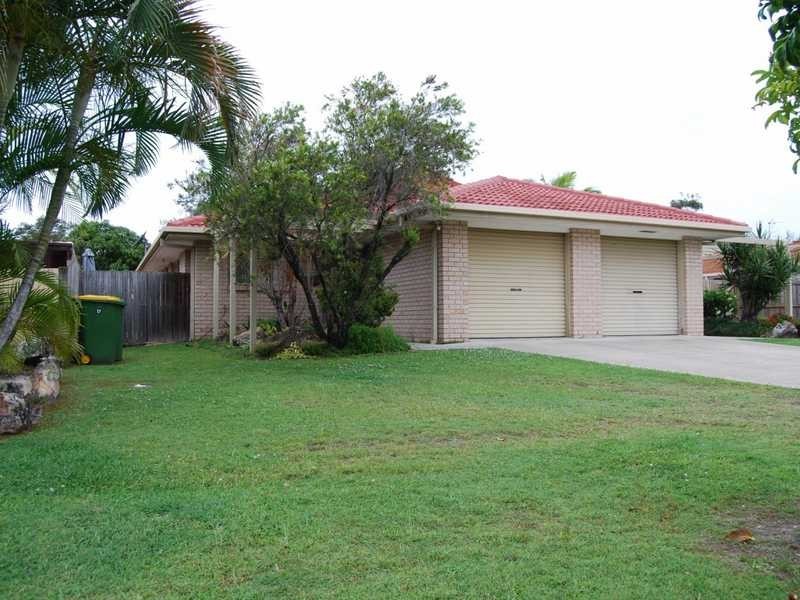 Unit 1/17 Coventry Court, Labrador QLD 4215