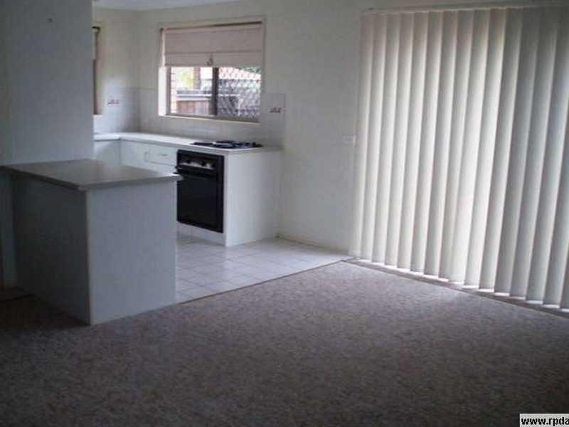 Unit 1/17 Coventry Court, Labrador QLD 4215