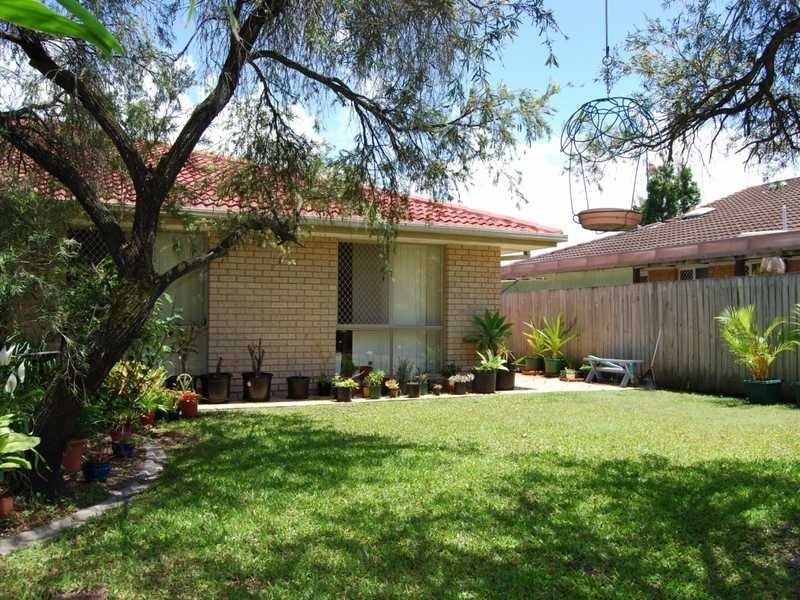 Unit 1/17 Coventry Court, Labrador QLD 4215