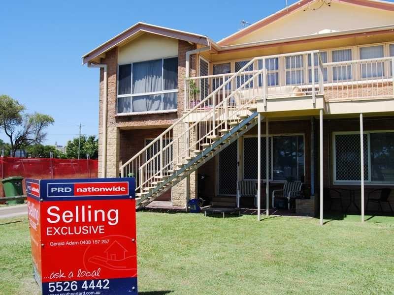 Unit 1/126 Marine Parade, Southport QLD 4215