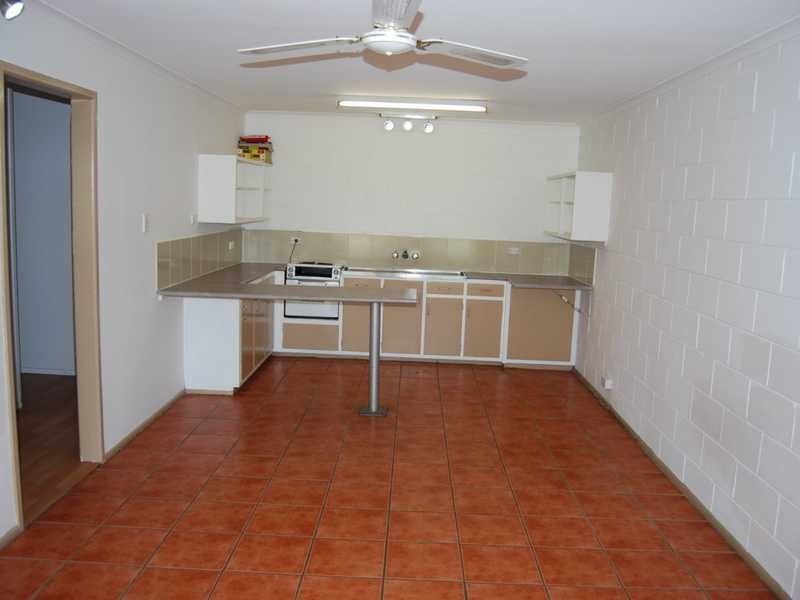 Unit 1/126 Marine Parade, Southport QLD 4215