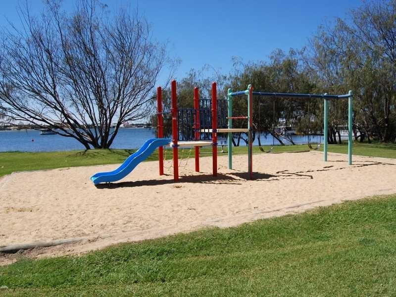 Unit 1/126 Marine Parade, Southport QLD 4215
