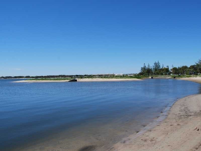 Unit 1/126 Marine Parade, Southport QLD 4215