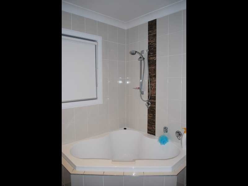 40 Ashgrove Avenue, Runaway Bay QLD 4216