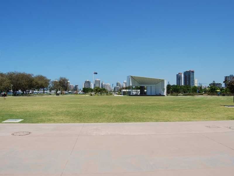 81/106 Marine Parade, Southport QLD 4215