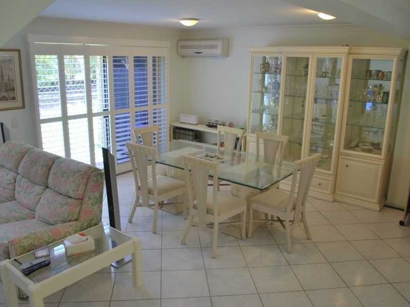 64/3 Arundel Drive, Arundel QLD 4214