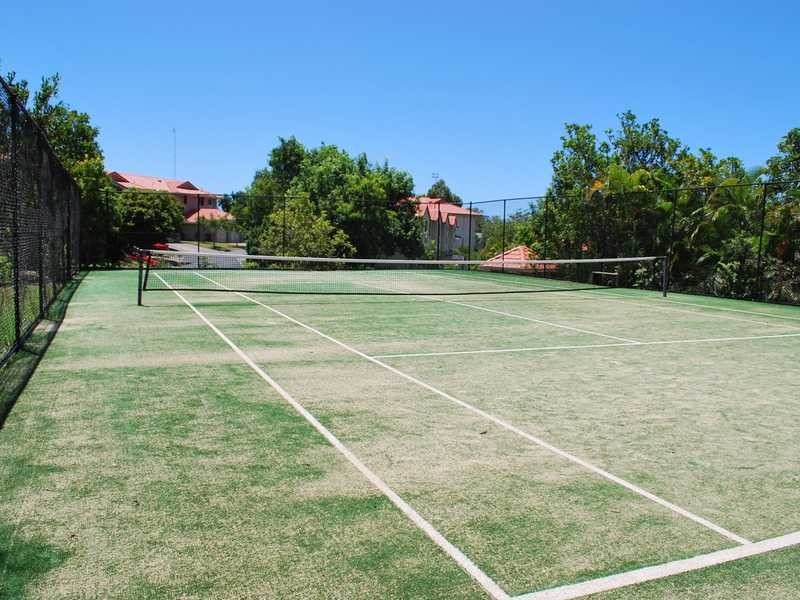 64/3 Arundel Drive, Arundel QLD 4214