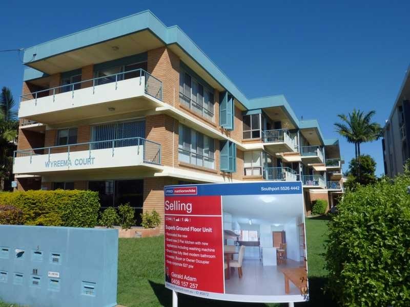 Unit 2/128 Marine Parade, Southport QLD 4215