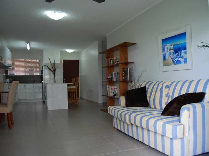 Unit 2/128 Marine Parade, Southport QLD 4215