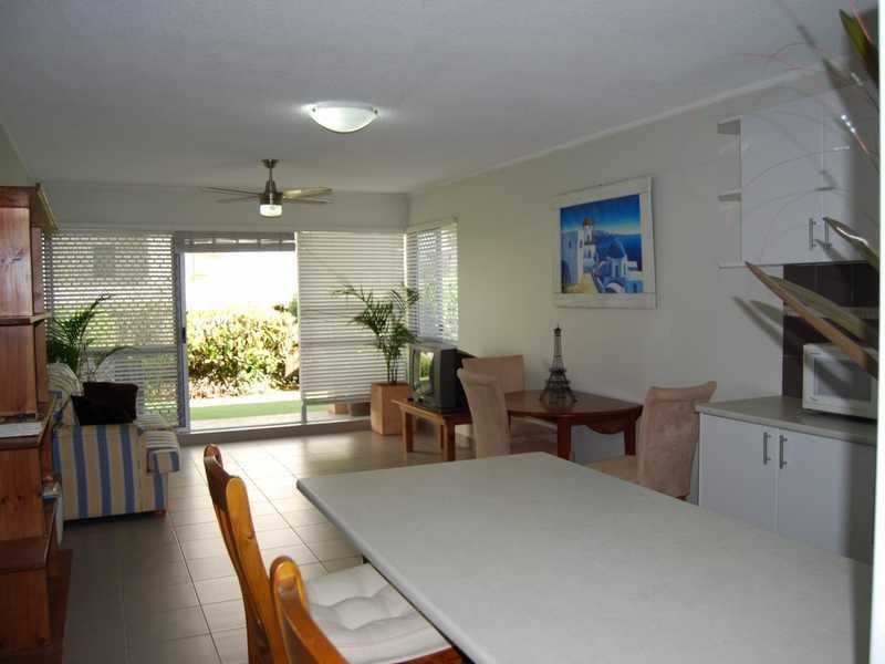 Unit 2/128 Marine Parade, Southport QLD 4215