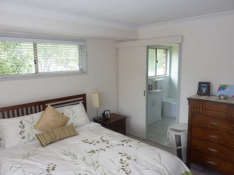 Unit 2/5 Pamela Court, Labrador QLD 4215