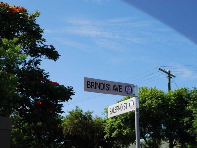 12 Brindisi Avenue, Isle Of Capri QLD 4217