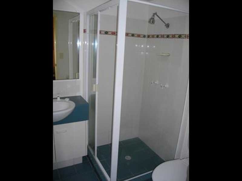 Unit 12/7 Robert Street, Labrador QLD 4215