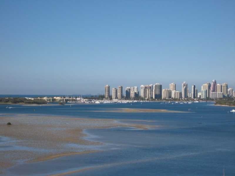 Unit 14/28 Hunter Avenue, Labrador QLD 4215