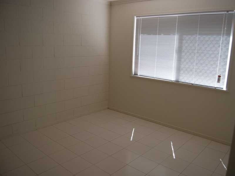 Unit 2/126 Marine Parade, Southport QLD 4215