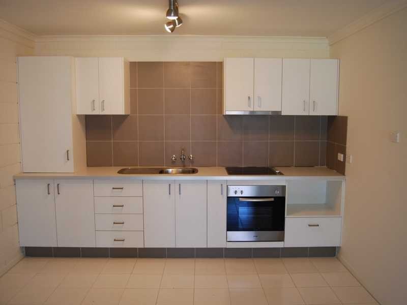 Unit 2/126 Marine Parade, Southport QLD 4215