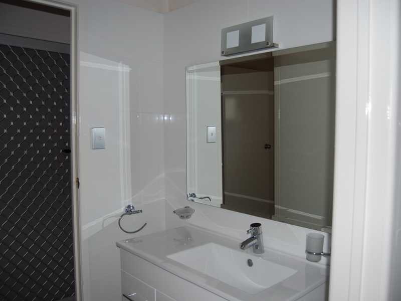 Unit 7/126 Marine Parade, Southport QLD 4215