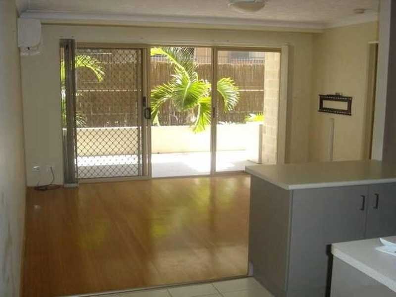 Unit 3/17 Lather, Southport QLD 4215
