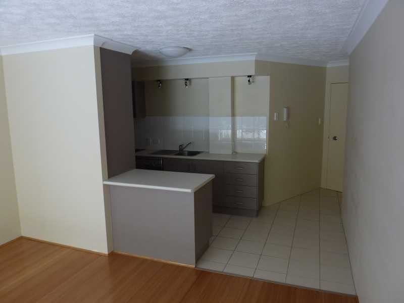 Unit 3/17 Lather, Southport QLD 4215
